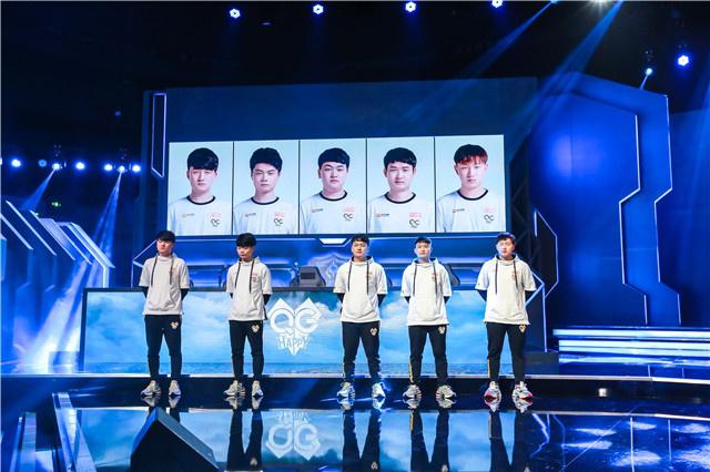 而是以一次 而是以一次